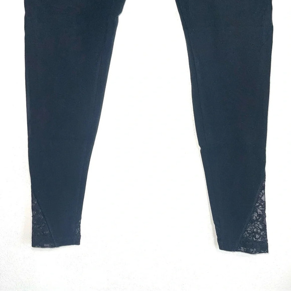 Victoria’s Secret PINK Yoga Black Leggings Tropical Icon Lace Ankle Small Women - Picture 5 of 12